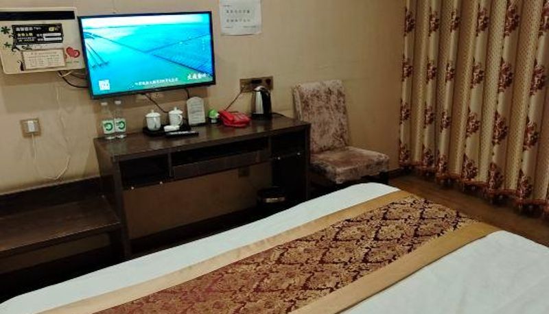 Camera - Chongqing Yiqun Business Hotel