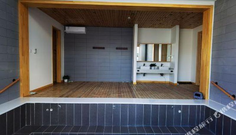 Wellness- und Fitnessbereich - Sakura House in Beijing