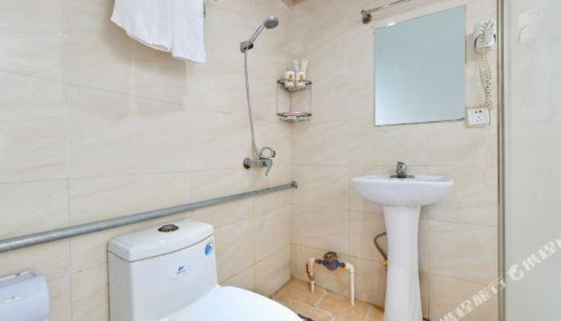 Kamer - Super 8 Hotel (Beijing Ancient City Subway Station)