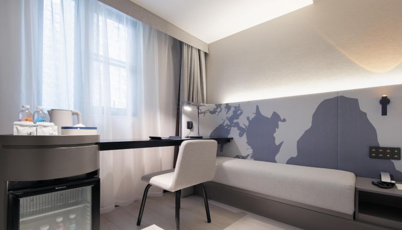 Zimmer - Wuhan Jiangtan Jianghan Road Pedestrian Street Light Residence Hotel
