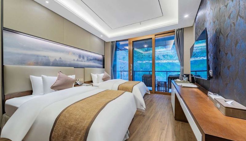Camera - Howard Johnson Lake Serenity Hotel Neijiang