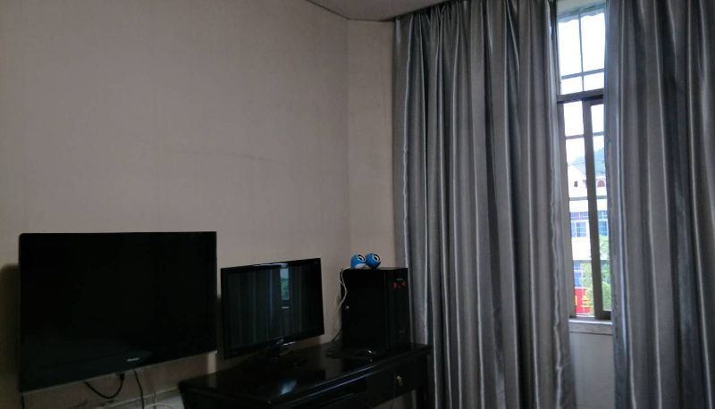 Camera - Longjiang Business Hotel