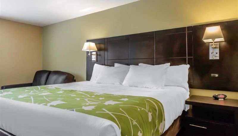 Camera - Econo Lodge Boaz