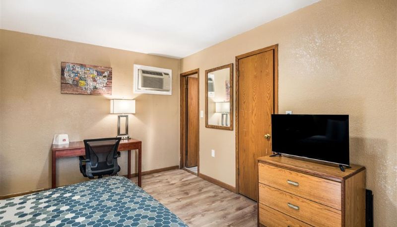 Zimmer - Econo Lodge Oskaloosa