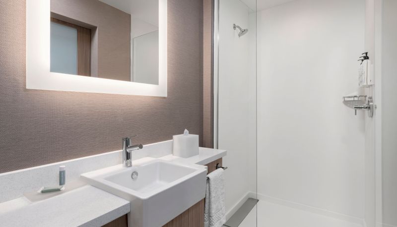 Zimmer - SpringHill Suites by Marriott Chula Vista Eastlake