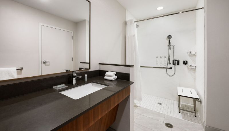 Camera - Fairfield by Marriott Inn and Suites Orlando at Millenia