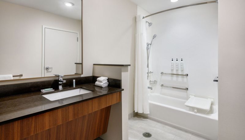 Camera - Fairfield by Marriott Inn and Suites Orlando at Millenia