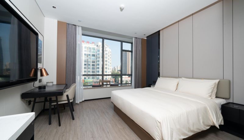 Camera - Oriental High Speed Rail Station Atour Hotel