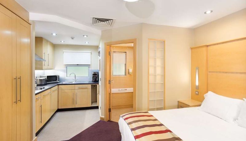 Room - Pine Lake