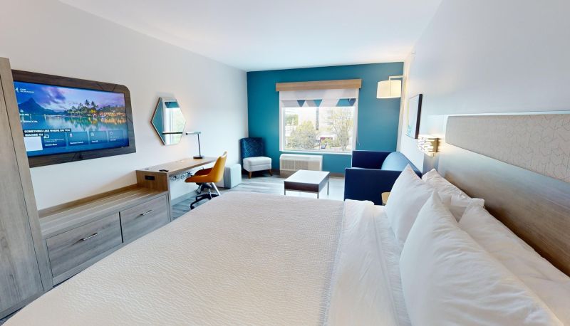Camera - Holiday Inn Express & Suites CHICAGO SCHAUMBURG by IHG