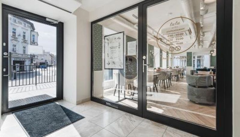 Sala śniadaniowa w restauracji - Apartamenty Sowa Bydgoszcz