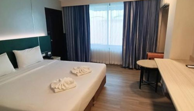 Camera - Mayflower Grande Hotel Phitsanulok