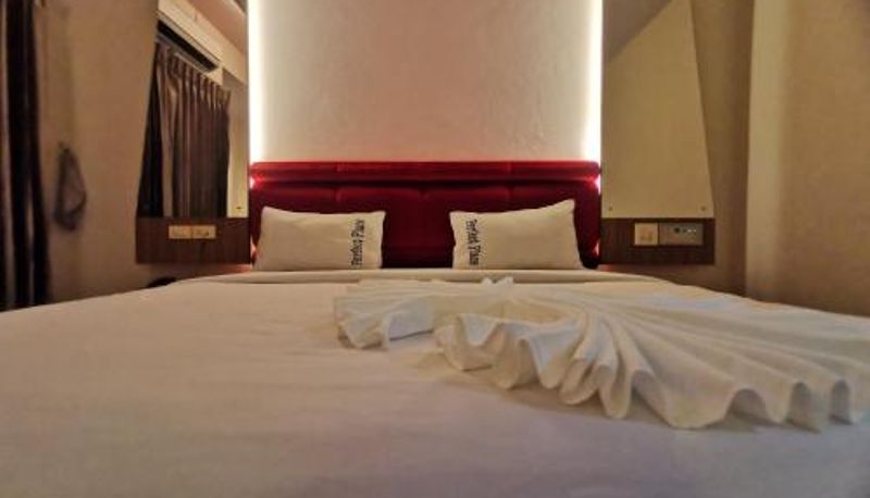 Room - เพอร์เฟลคเพลช (Perfect Place Hotel)