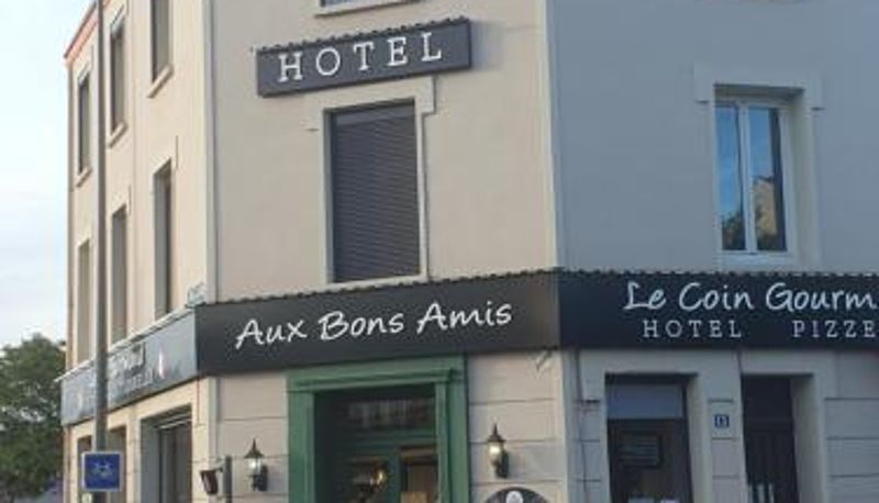 Informacje - Hotel Aux Bons Amis