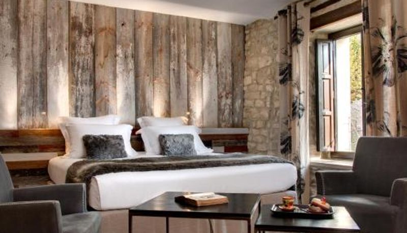 Oda - La Maison du Passage - séjour et table de pure passion