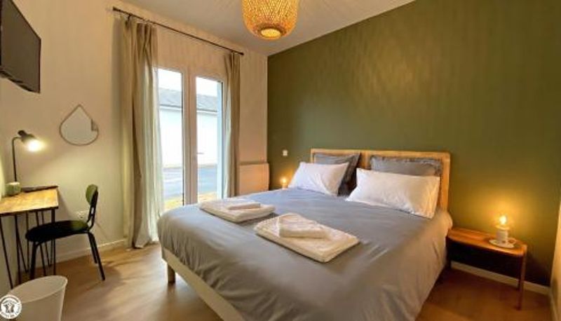 Suite - Appart 'Hôtel BreakIsleBed Limoges CHU & Fac Médecine Pharma à Pied parking gratuit