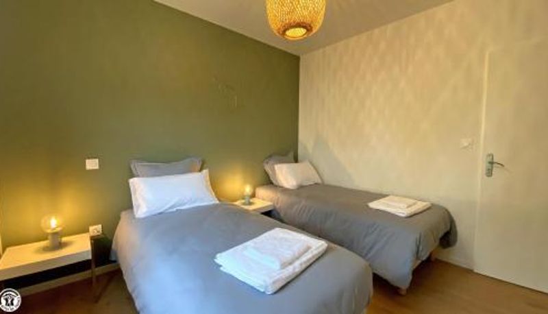 Suite - Appart 'Hôtel BreakIsleBed Limoges CHU & Fac Médecine Pharma à Pied parking gratuit