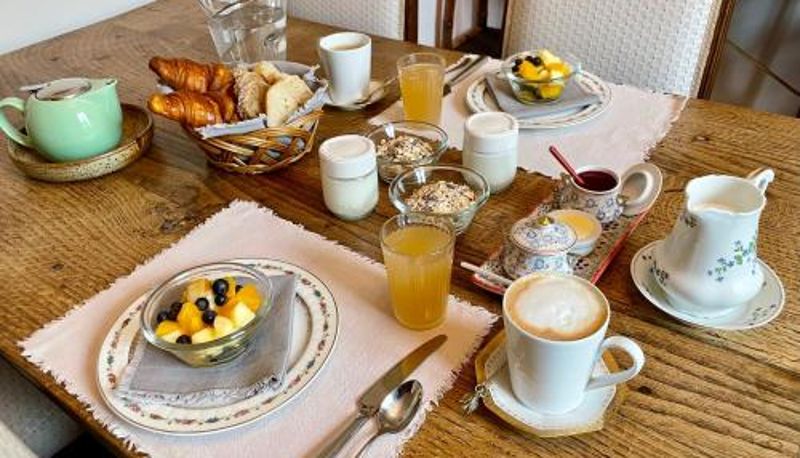 Sala prima colazione all'interno del ristorante - La Villa de Chinon