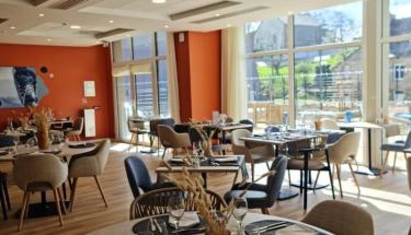 Sala de desayunos dentro del restaurante - DOMITYS - Les Jardins d'Ahna