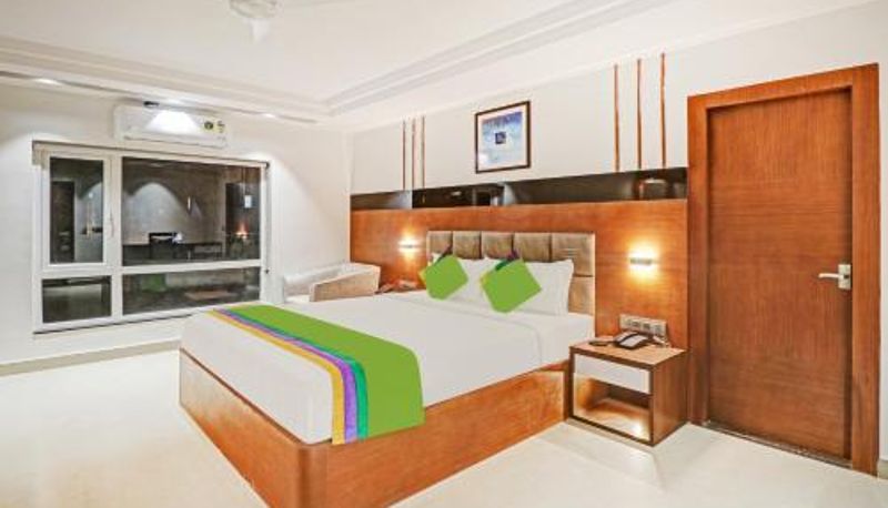 Oda - Treebo Emora Grand - Near Bangalore Airport
