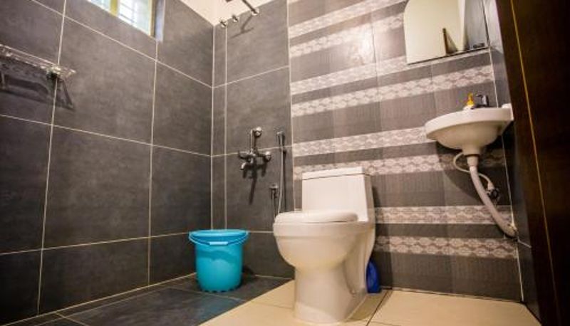 Badezimmer - Ocean View Beach Villa Varkala by VOYE HOMES