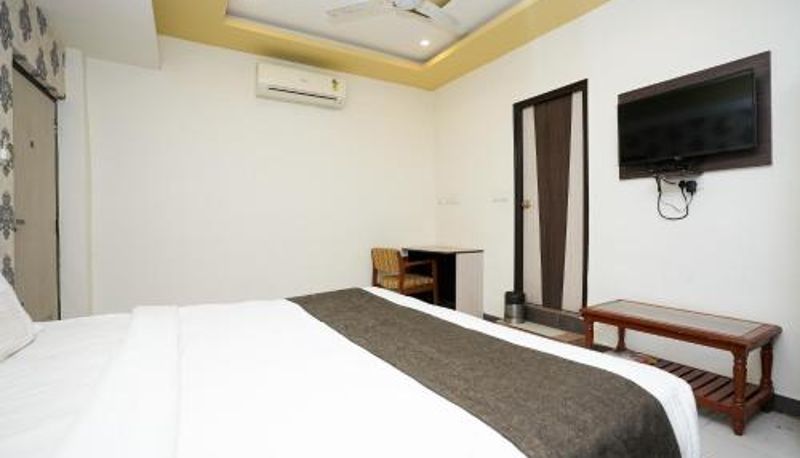 Camera - Hotel Opera Inn near Central Bus Stand