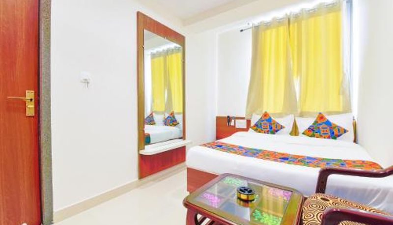Información - FabHotel Samrat Regency