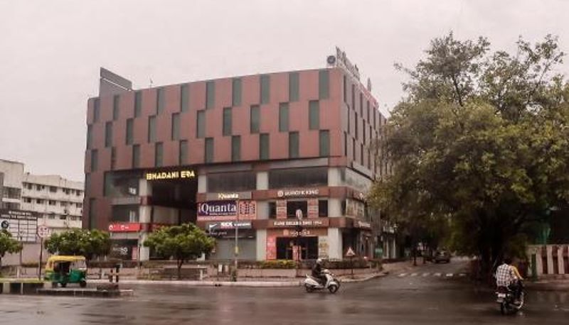 Area esterna dell'hotel - Zip By Spree Hotels Surat