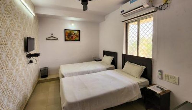 Zimmer - Shivani Inn Hotel & Banquet