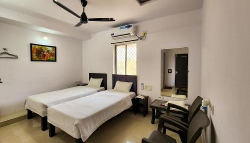 Chambre - Shivani Inn Hotel & Banquet