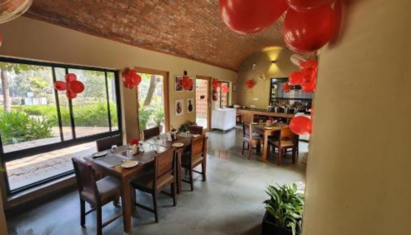 Sala prima colazione all'interno del ristorante - Pandu Pokhar Eco Adventure Resort