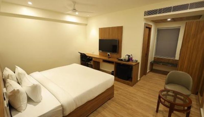 Info - Hotel Sharda Residency