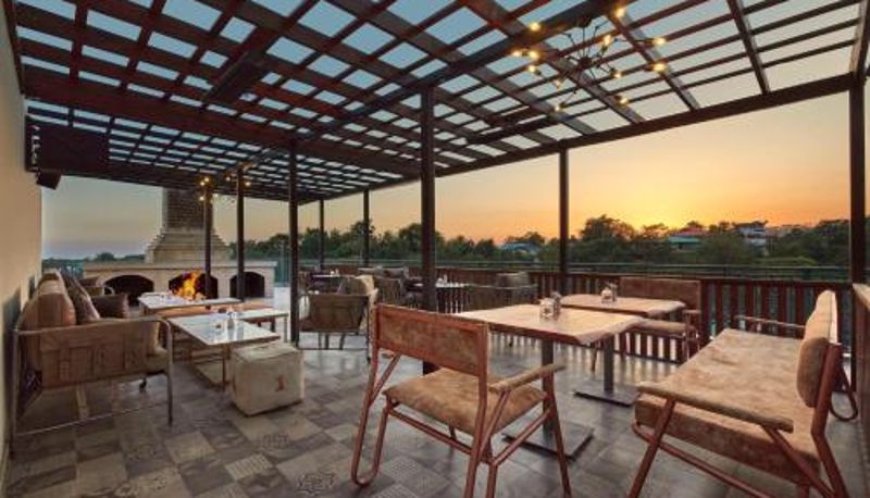 Sala śniadaniowa w restauracji - Fortune Park Palampur - Member ITC Hotels' Group