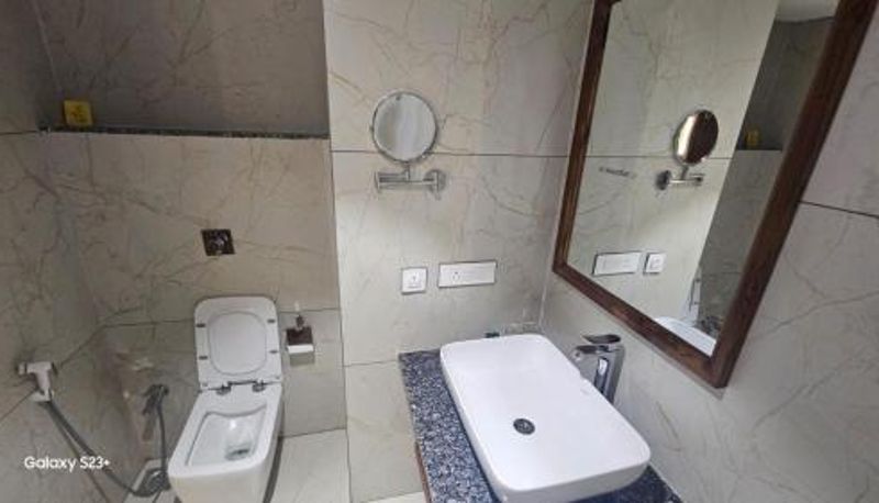 Łazienka - SUNDHA HOTEL palanpur