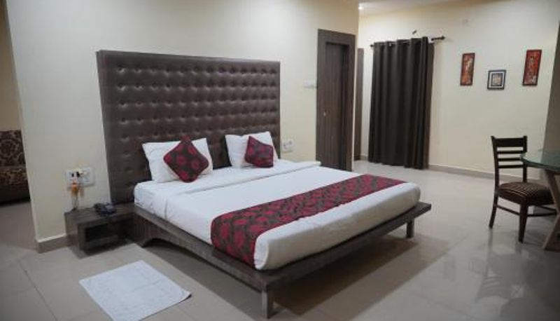 Suite - Hotel Udyam Glory