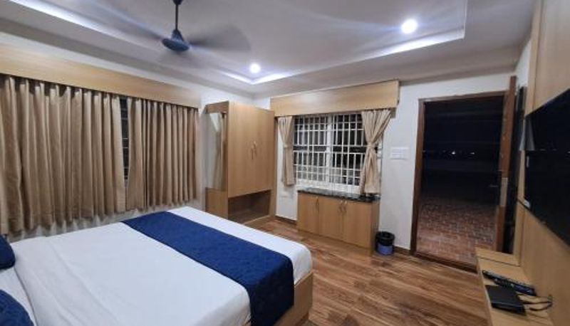 Room - Sky Inn