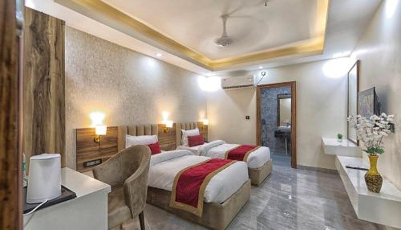 Kamer - Royal 9 hotel & Banquet