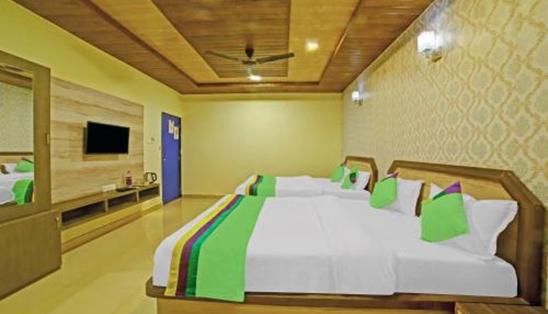 Room - Treebo Balaji Excellency & Spa