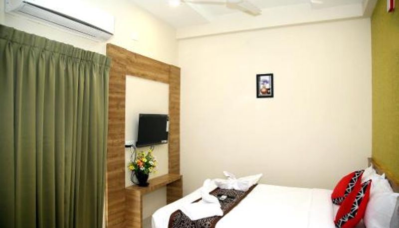 Bilgi - US consulate Sankara natralya Apollo Court (Apollo hospital