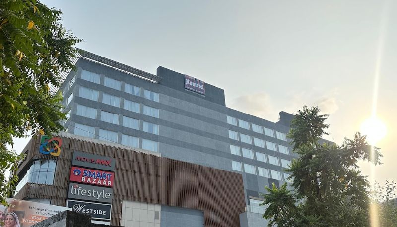 Info - HOMETEL ALAMBAGH LUCKNOW