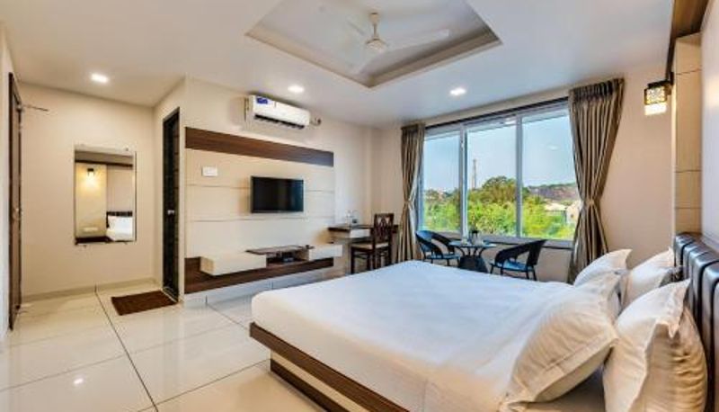Pokój - 3 Star Kolhapur Hotel Grand Indu