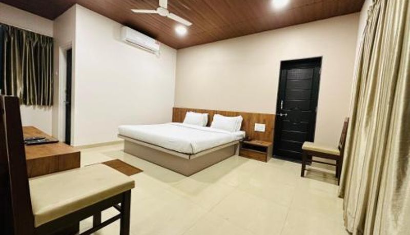 Pokój - 3 Star Kolhapur Hotel Grand Indu