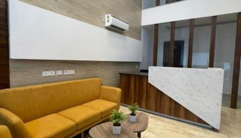 Recepción - Flock Hotel I Golf Course Road Near Dlf Phase 1 Metro station I Gurugram
