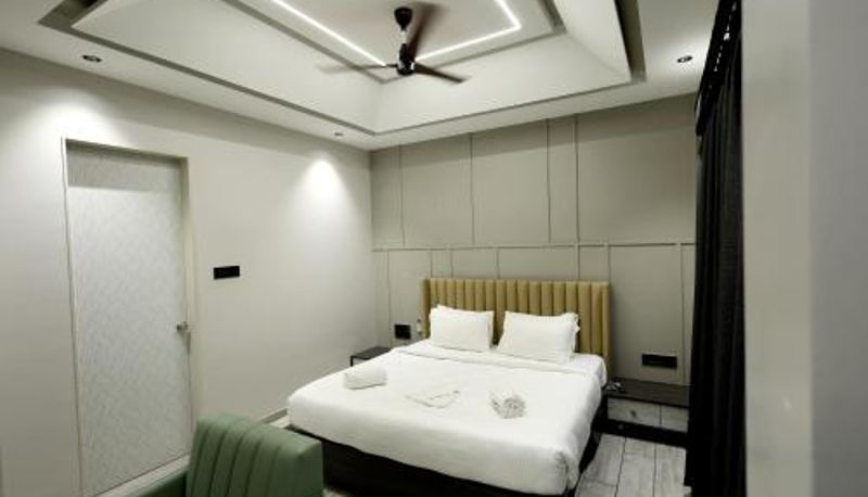 Habitación - Ichalkaranji Hotel Statusinn