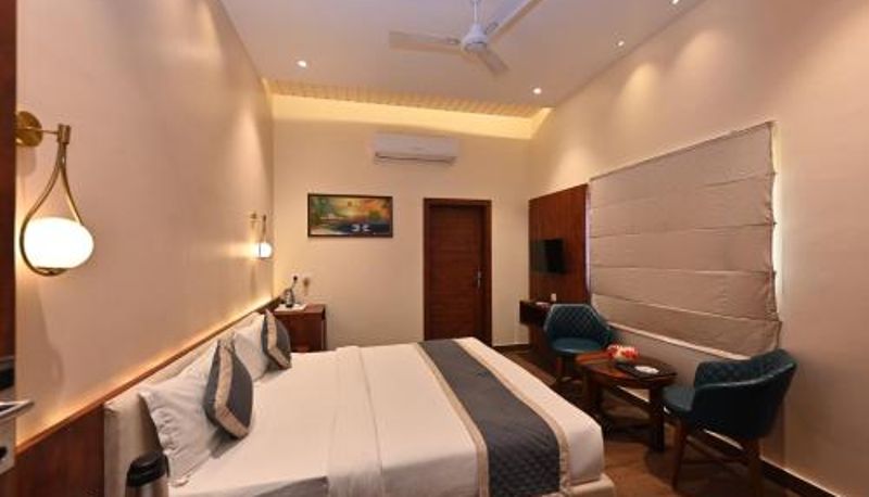 Camera - THE GANGA RESORT