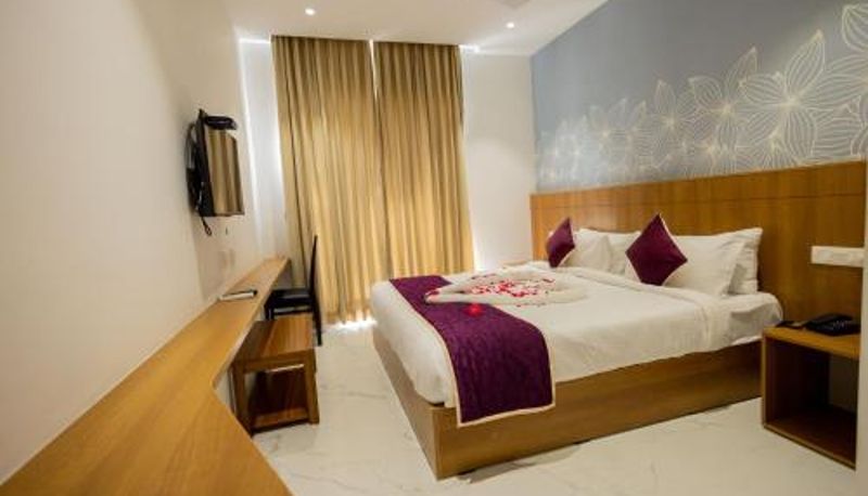 Hotel Außenbreich - HOTEL VARDHA Inn