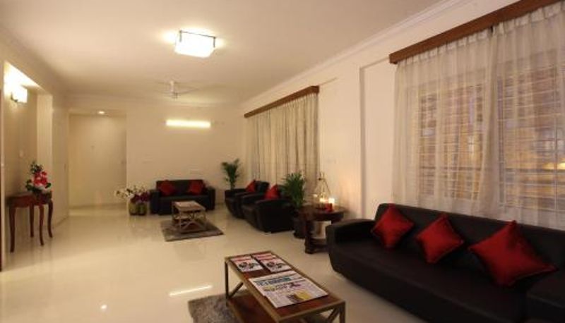 Bilgi - Hotel Crimson Lotus
