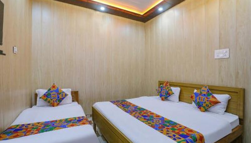 Info - FabHotel Shree Ram Aadhar 900 Mtr from Ram mandir