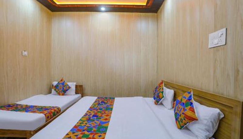 Info - FabHotel Shree Ram Aadhar 900 Mtr from Ram mandir