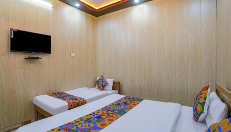 Info - FabHotel Shree Ram Aadhar 900 Mtr from Ram mandir